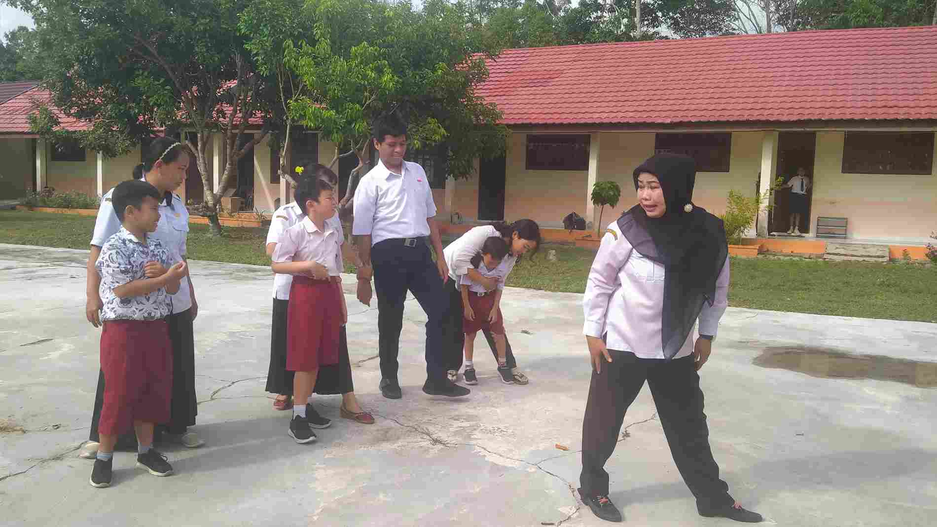 Pembelajaran di luar kelas SLBN 1 BUNTOK